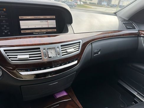 Used 2013 Mercedes-Benz S 550 image 36
