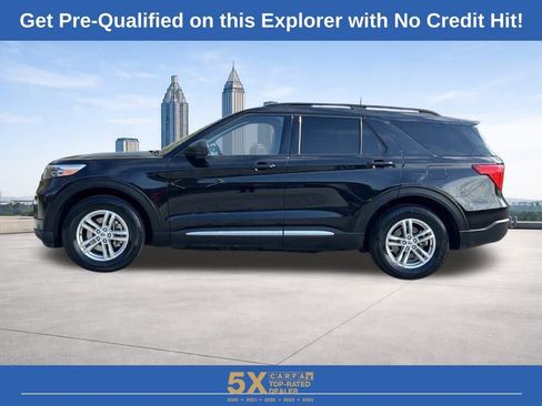 Used 2023 Ford Explorer XLT w/ Equipment Group 202A image 22