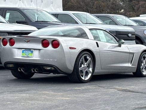 Used 2007 Chevrolet Corvette Coupe w/ Preferred Equipment Group image 4