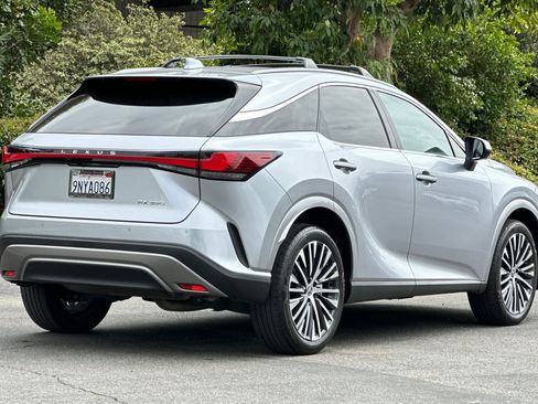 Used 2024 Lexus RX 350 Premium w/ Cold Area Package FWD image 8