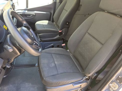 Used 2019 Mercedes-Benz Sprinter 170 image 12