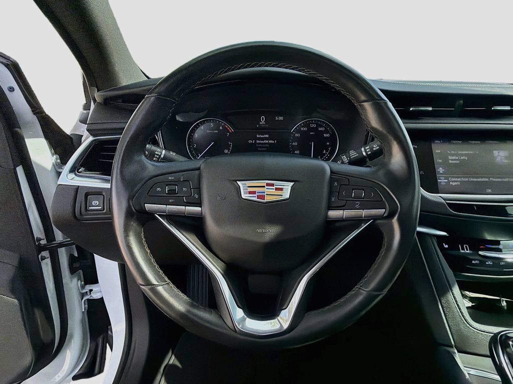 Certified 2024 Cadillac XT6 Luxury FWD image 40