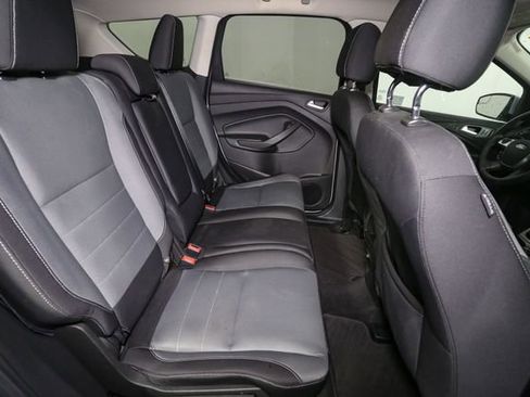 Used 2016 Ford Escape SE FWD image 18