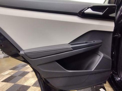 New 2026 Volkswagen Taos S image 33