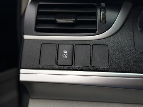 Used 2013 Toyota Camry FWD image 27