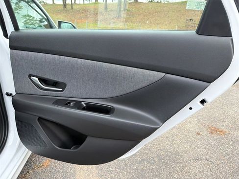 New 2026 Hyundai Elantra Limited image 16