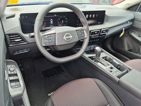 New 2026 Nissan Sentra SR w/ Floor Mat Package FWD image 30