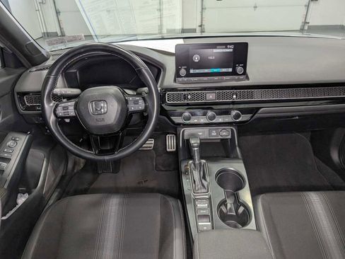 Used 2023 Honda Civic Sport image 17