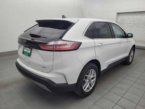 Used 2024 Ford Edge SEL image 9