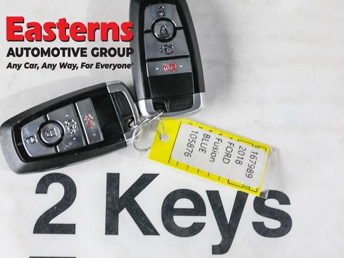 Used 2018 Ford Fusion SE image 25