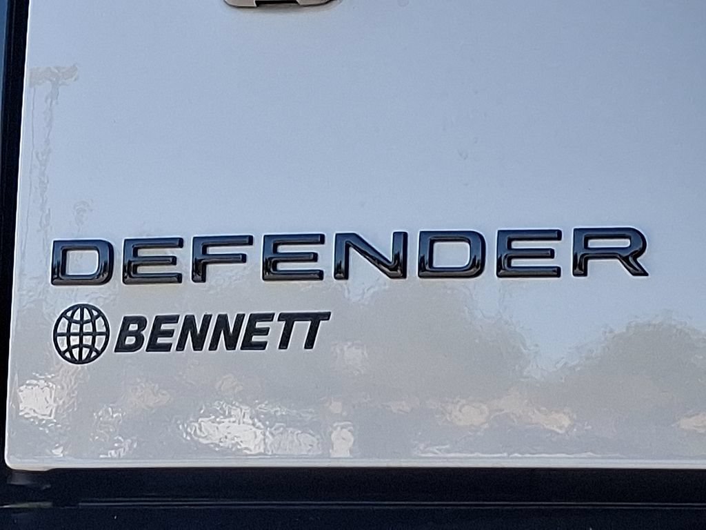 New 2026 Land Rover Defender 110 X-Dynamic SE AWD/4WD image 19