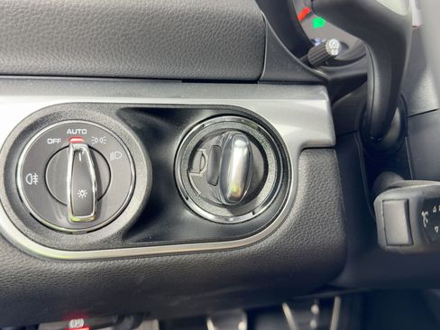 Used 2025 Porsche 718 Boxster S image 18