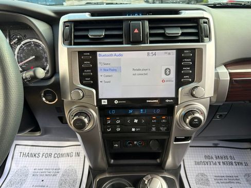 Used 2020 Toyota 4Runner Limited AWD/4WD image 29