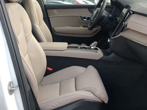 New 2026 Volvo XC90 B6 Ultra w/ Protection Package image 22