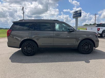New 2027 Ford Expedition Platinum w/ Stealth Performance Package