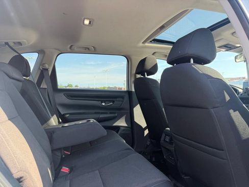Used 2025 Honda CR-V EX image 10