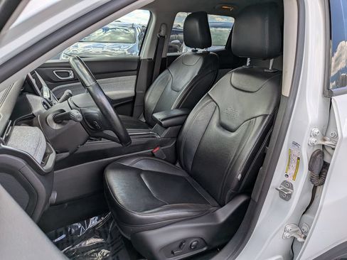 Used 2022 Jeep Compass Latitude AWD/4WD image 14