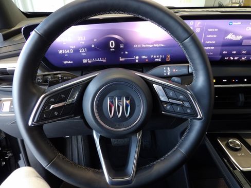 Used 2025 Buick Enclave Preferred image 14