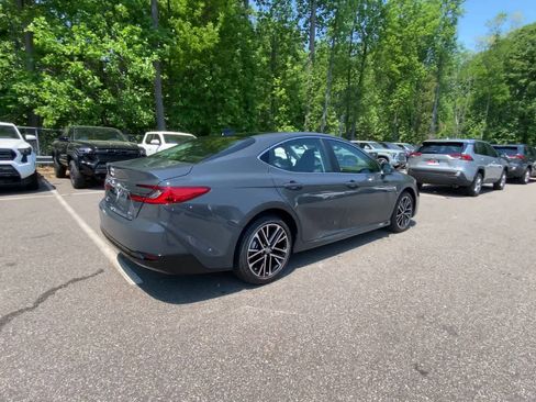 Used 2026 Toyota Camry XLE w/ Premium Package AWD/4WD image 11