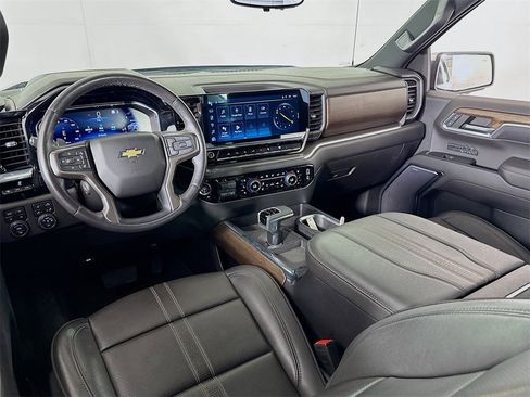 Used 2023 Chevrolet Silverado 1500 High Country w/ High Country Premium Package image 31