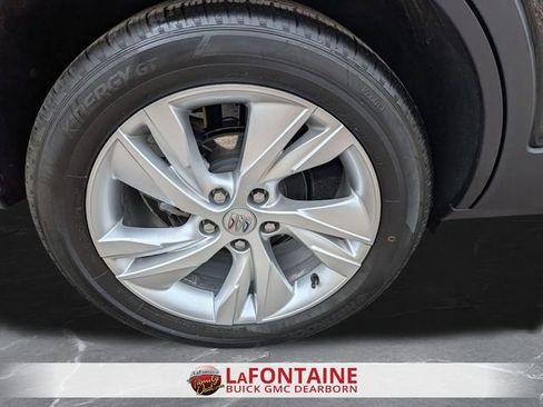 Certified 2025 Buick Encore GX Preferred FWD image 31