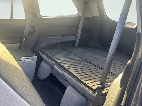 Used 2021 Honda Pilot EX image 16