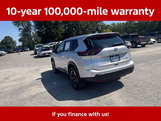 Used 2025 Nissan Rogue SV AWD/4WD image 16