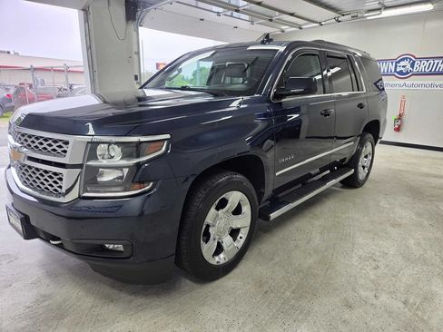 Used 2017 Chevrolet Tahoe LT w/ LT Signature Package AWD/4WD image 8