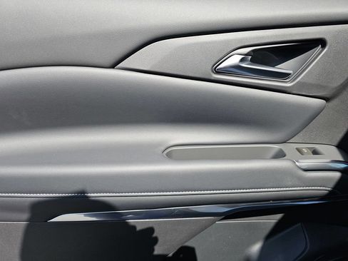 New 2026 Chevrolet Traverse LT w/ Driver Confidence Package FWD image 18