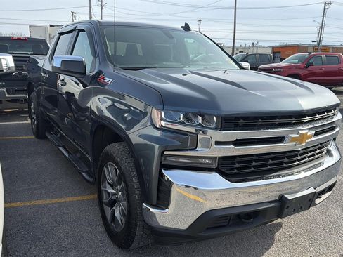 Used 2022 Chevrolet Silverado 1500 LT AWD/4WD image 10