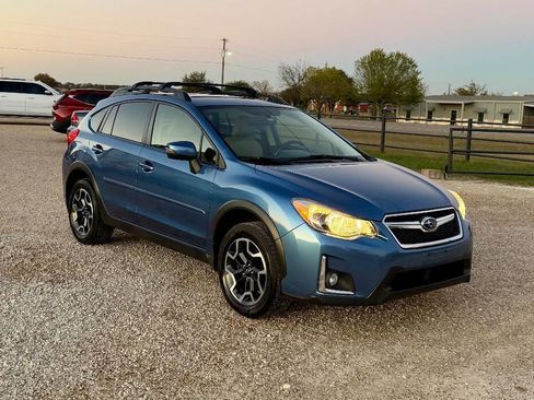 Used 2016 Subaru Crosstrek 2.0i Limited w/ Popular Package #2 image 2