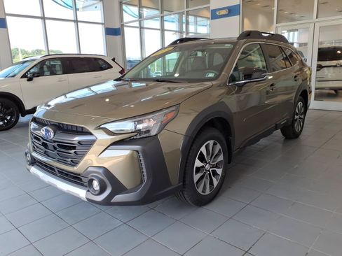 Used 2025 Subaru Outback Limited AWD/4WD image 8