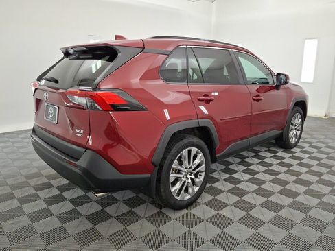 Used 2023 Toyota RAV4 XLE Premium AWD/4WD image 25