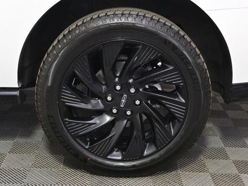 New 2026 Lincoln Navigator Reserve w/ Jet Appearance Package AWD/4WD image 20