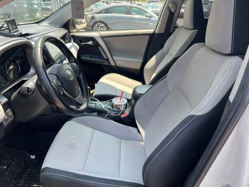 Used 2017 Toyota RAV4 XLE w/ Plus Special Value Package AWD/4WD image 9
