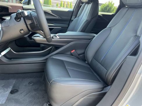 New 2026 Cadillac Lyriq Premium Luxury image 21