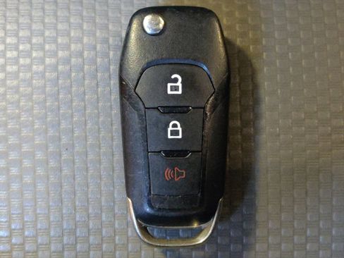 Used 2016 Ford F150 XL w/ XL Power Equipment Group AWD/4WD image 32