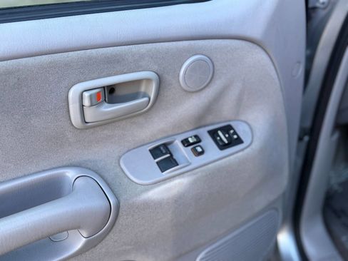 Used 2005 Toyota Tundra SR5 image 25