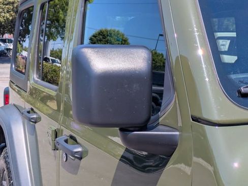 Used 2024 Jeep Wrangler Unlimited Sport AWD/4WD image 13