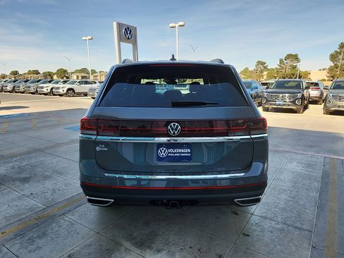 New 2026 Volkswagen Atlas SE image 6