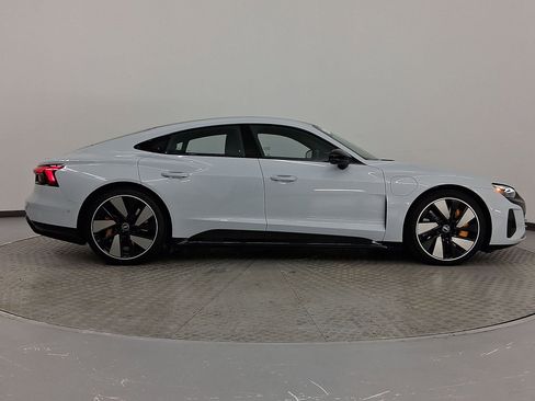 Used 2022 Audi RS e-tron GT w/ Carbon Performance Package image 8