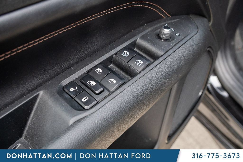 Used 2023 Jeep Compass Limited AWD/4WD image 13