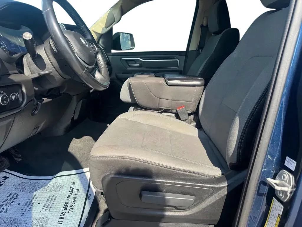 Used 2019 RAM 1500 Big Horn AWD/4WD image 11