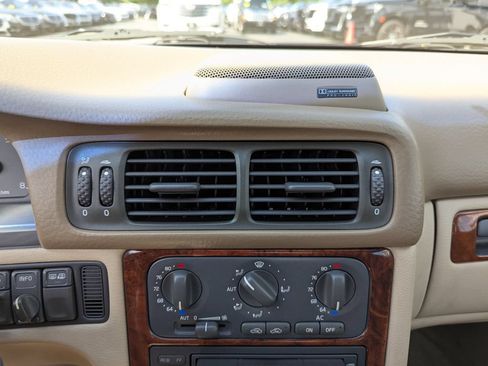 Used 2000 Volvo C70 LT FWD image 19