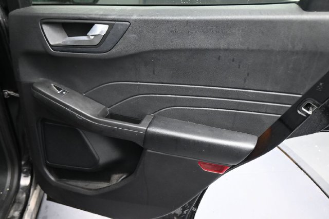 Used 2021 Ford Escape SE w/ SE Sport Appearance Package FWD image 15
