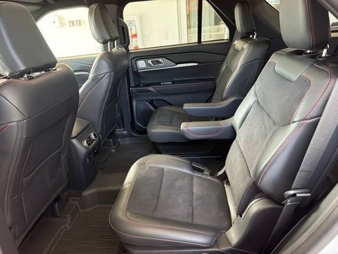 Certified 2025 Ford Explorer ST w/ Sun And Sound Package AWD/4WD image 19