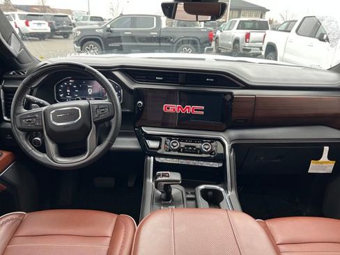 Certified 2024 GMC Sierra 1500 Denali Ultimate image 8