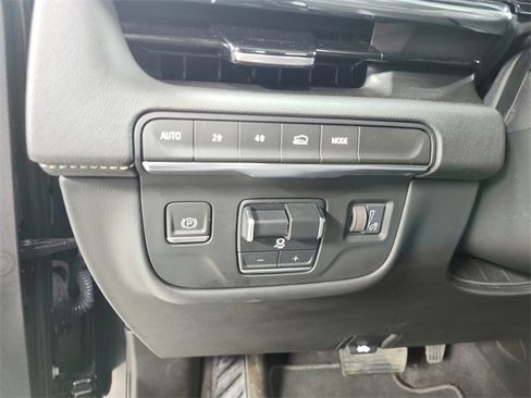 Used 2023 Cadillac Escalade Sport image 29