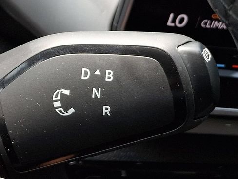 Certified 2025 Volkswagen ID.4 Pro S RWD image 22