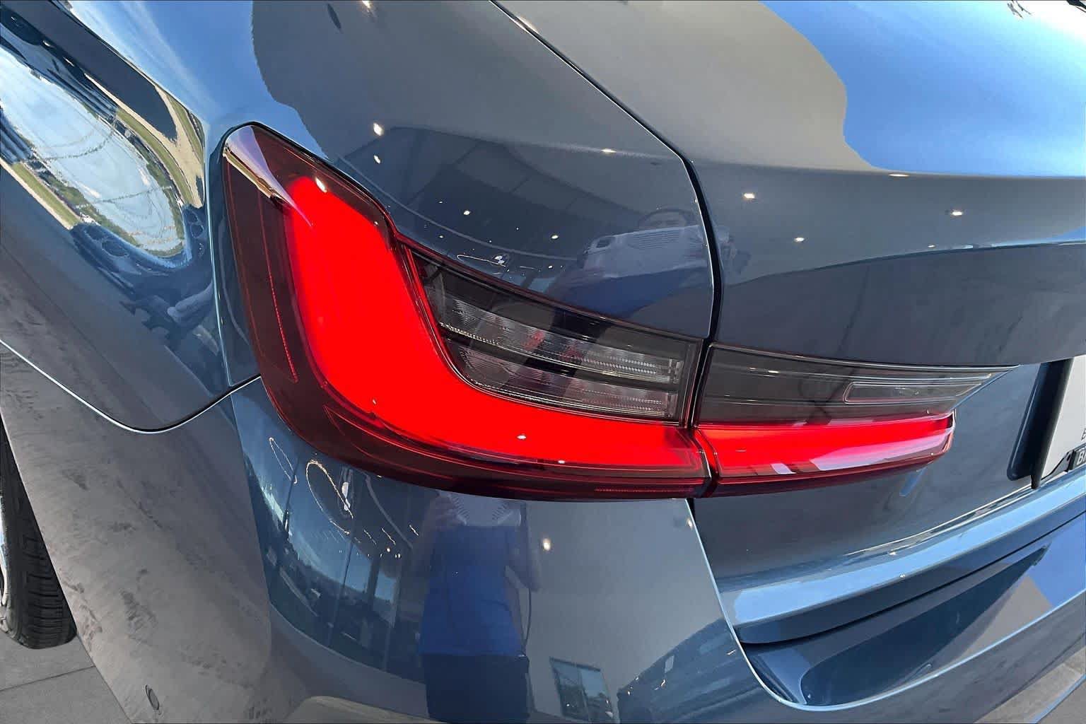 Used 2025 BMW 330i Sedan RWD image 27